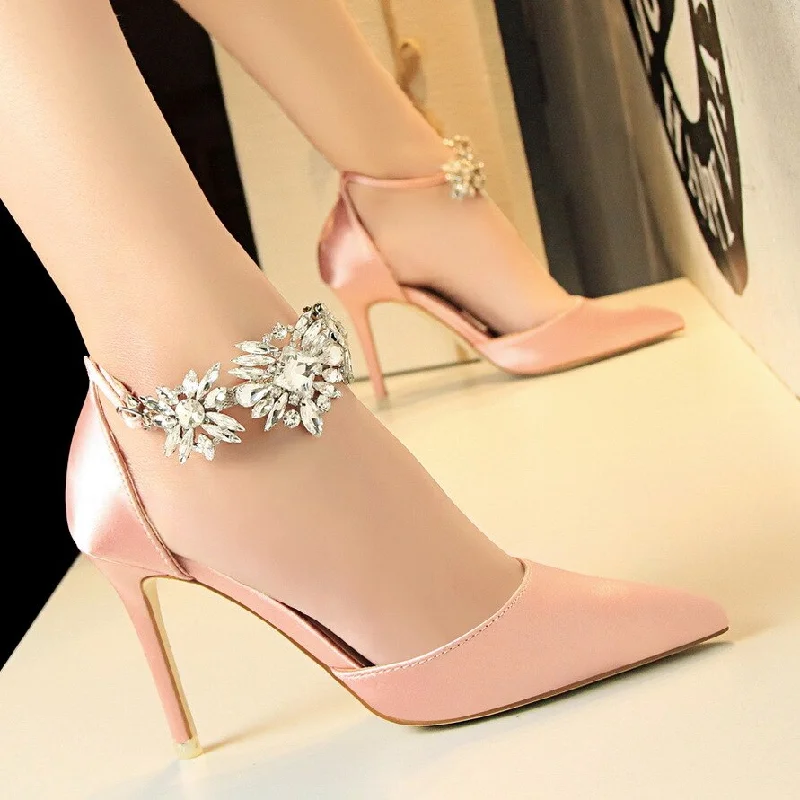Price Fest Elegant Crystal Pearl Pointed Toe Shoe