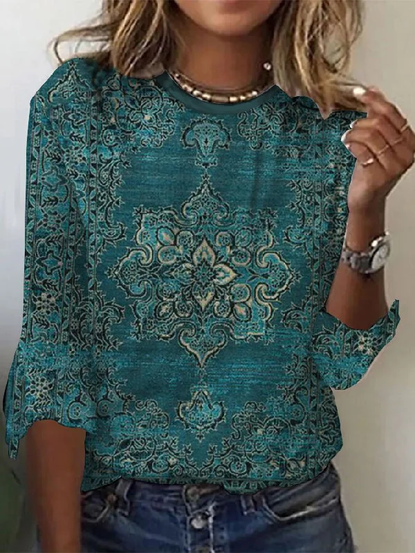 Extra Savings Women's Ethnic Floral Flared Sleeve Loose T-Shirt AT10048