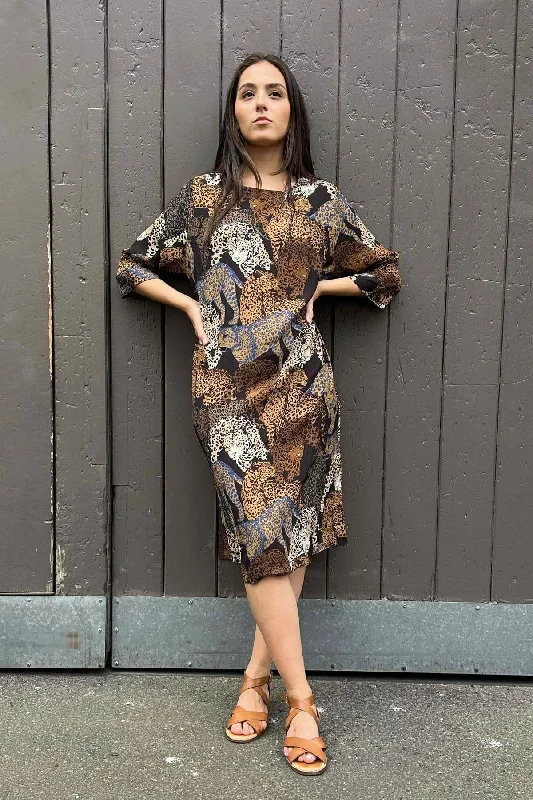 Now or Never Sabana Sencillo Shift Dress