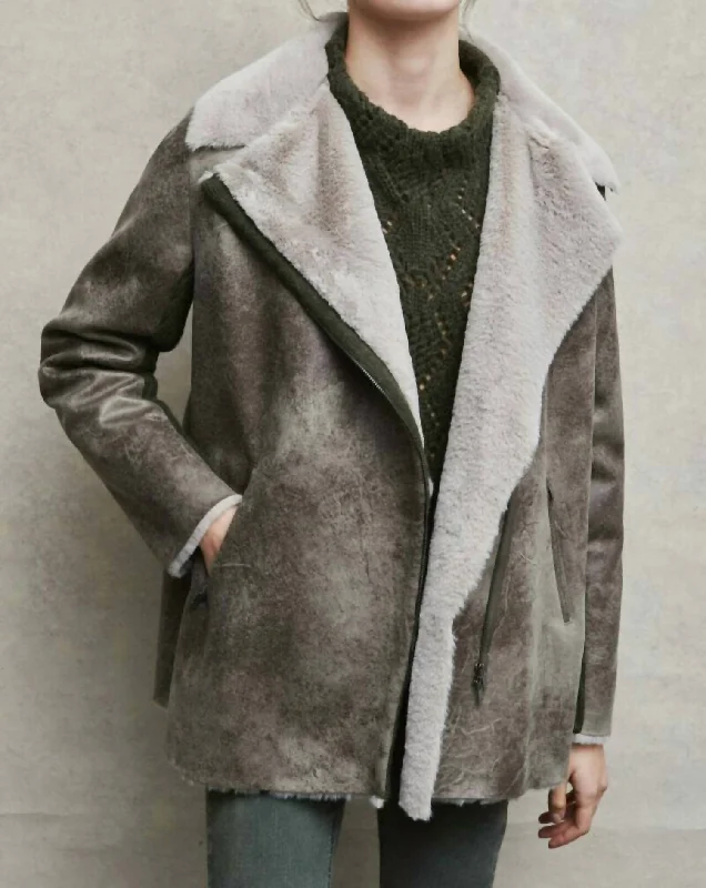 Referral Discount Shearling Jacket In Moss Green