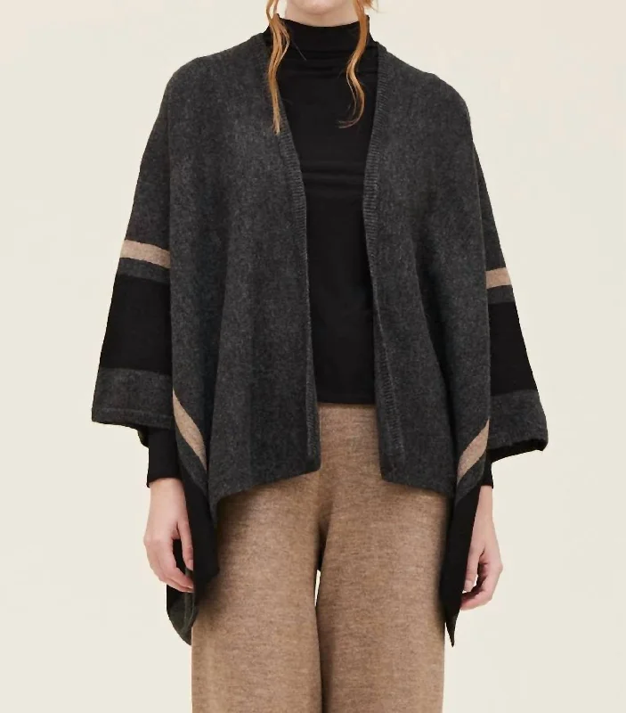 Super Deal Stripe Edge Sweater In Coal