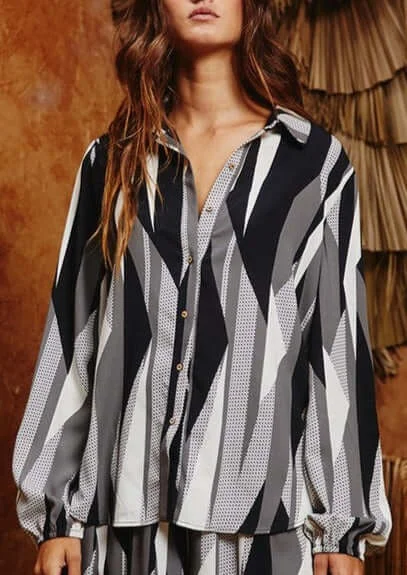 The Best Prices Business as Usual Geometric Design Button Down Blouse Made in USA