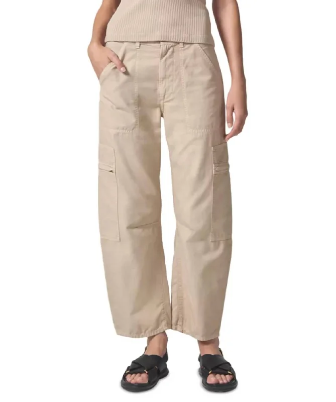 Deal Mania Marcelle Low Slung Cargo Jeans In Taos Sand